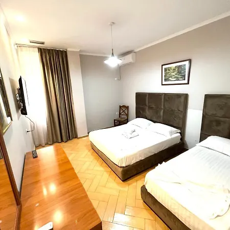 Nobel Center טיראנה