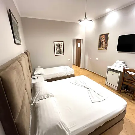 מלון Nobel Center 3*