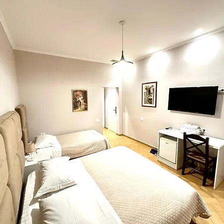 Nobel Center 3* Tirana