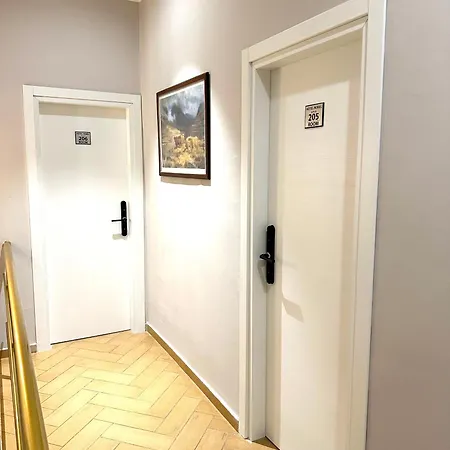 Nobel Center 3* Tirana